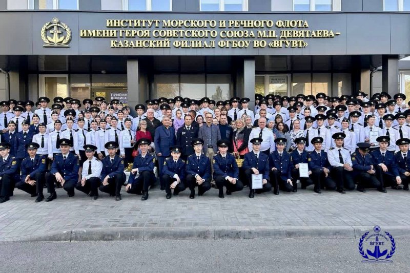 Торжественное посвящение в курсанты и студенты