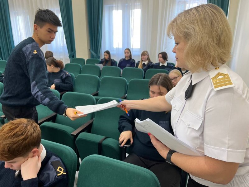 Курсанты, преподаватели и сотрудники проверили свои знания географии